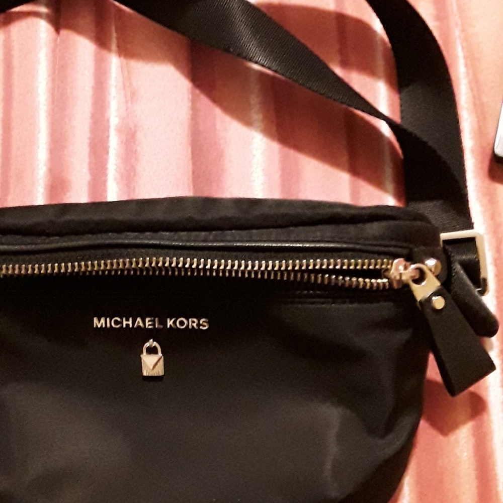 Fanny pack